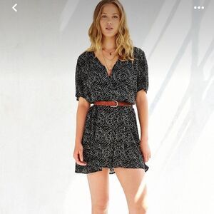 Staring at Stars UO Silky V Neck Trapeze Dress Small